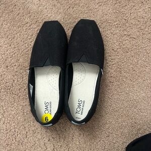 TOMS Woman’s Black Slip-On Shoes